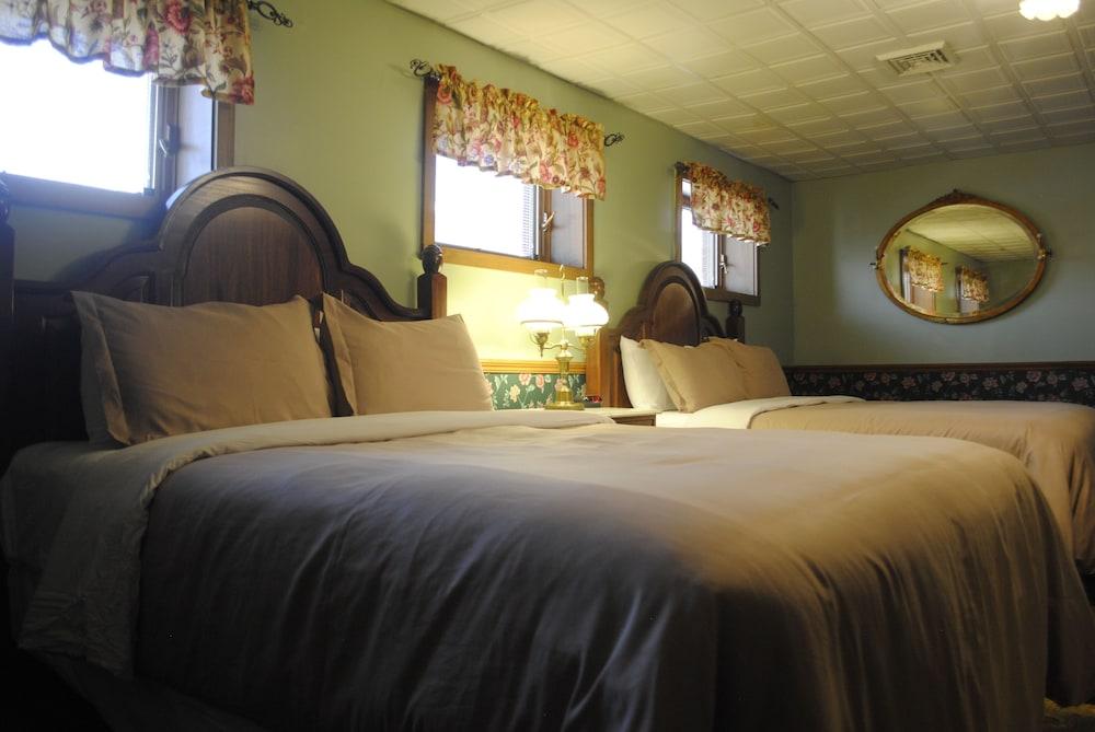 Hotel Millersburg photo 86