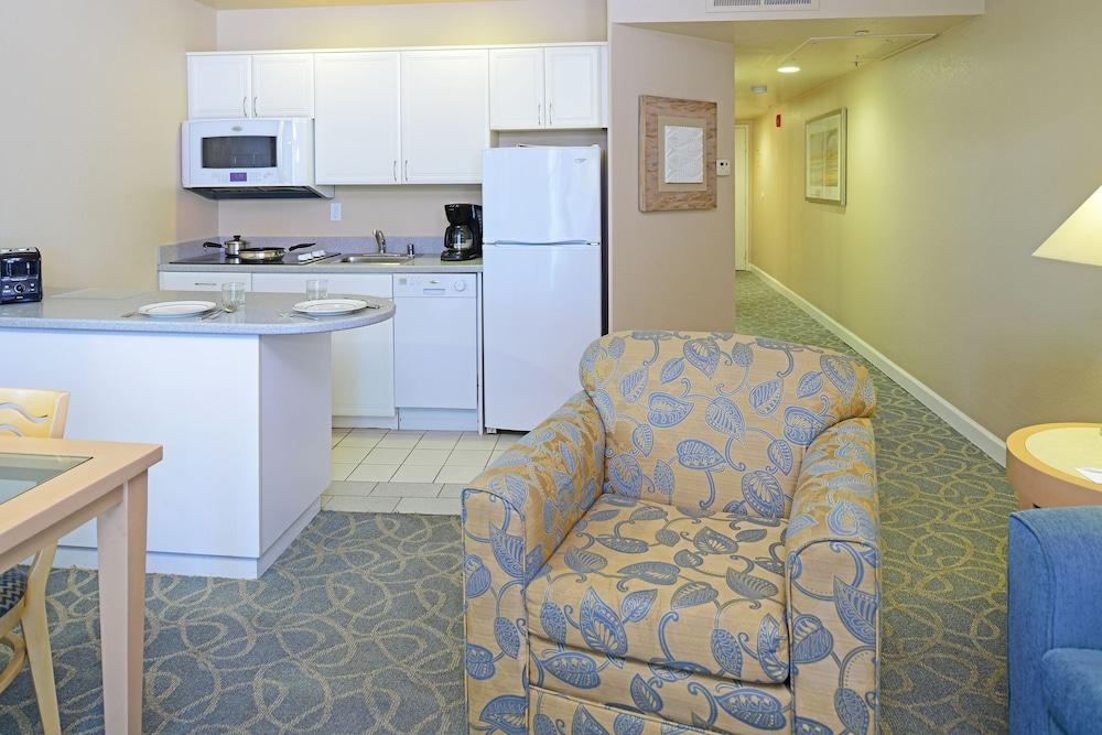 Hilton Vacation Club Riviera Beach & Shores photo 23