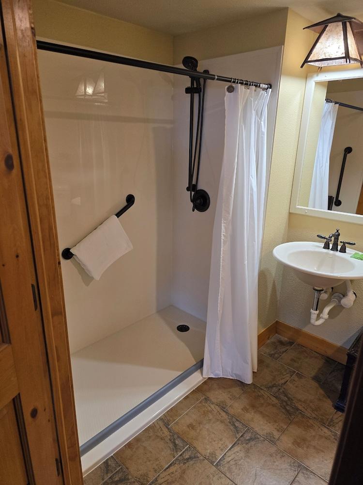 Big Sandy Lodge and Resort photo 13
