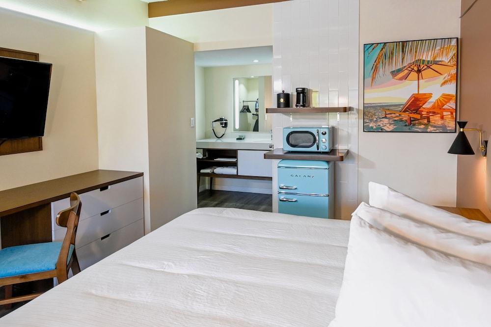 Golden Host Resort - Sarasota photo 30
