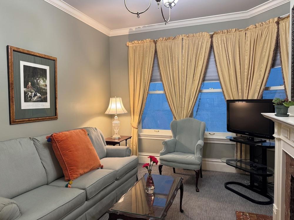 Nob Hill Inn photo 24