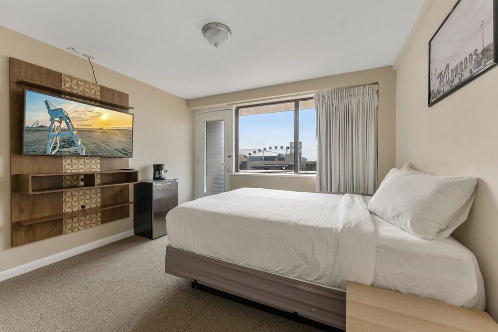 Oceanic Hotel photo 21