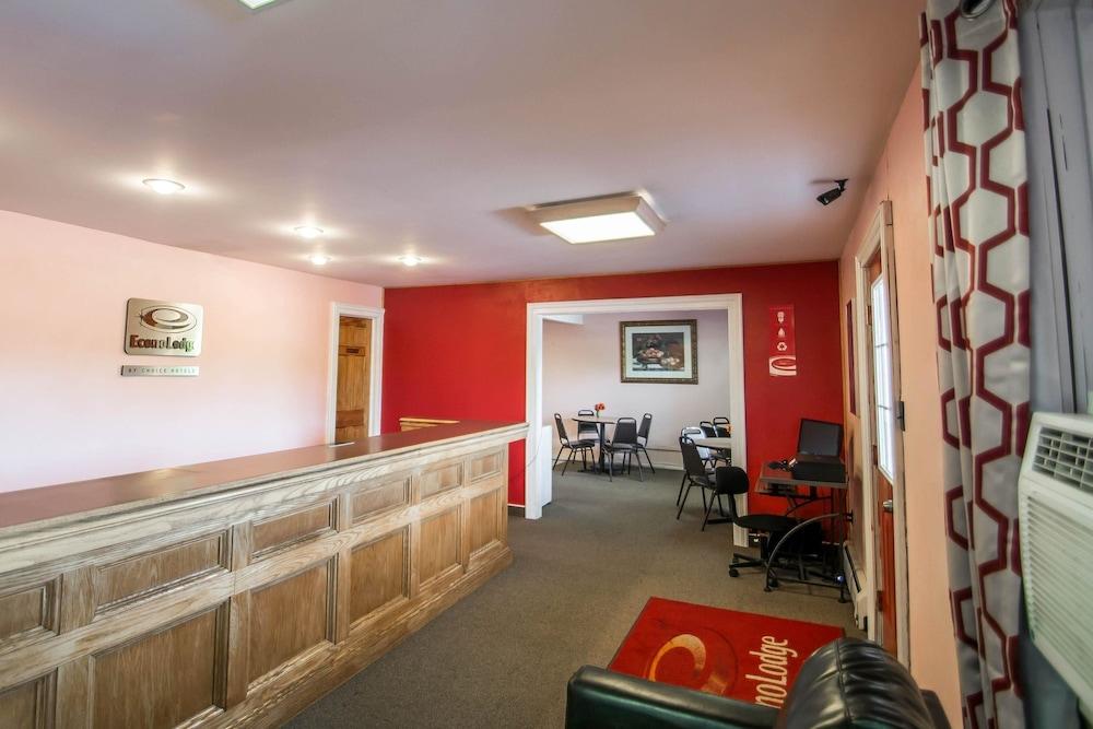 Econo Lodge Hornell photo 18