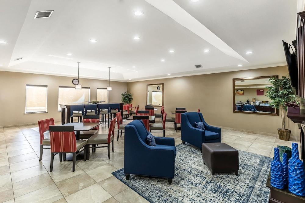 Comfort Suites Houston IAH Airport - Beltway 8 photo 25