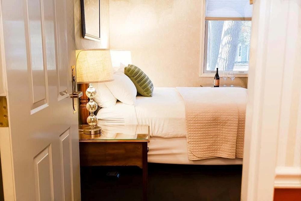The Brewster Inn photo 25