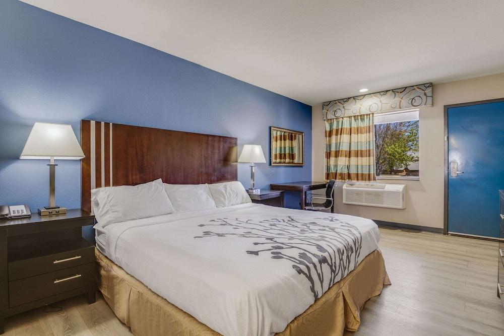 Econo Lodge Inn & Suites Enid South photo 16