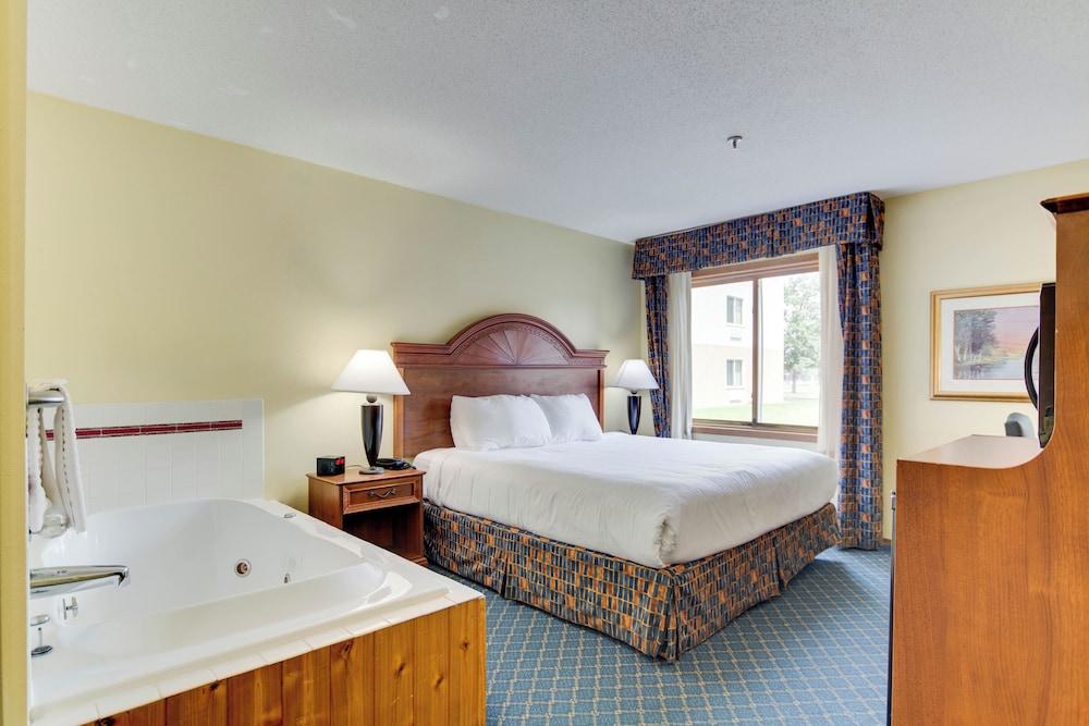 The Hotel Bemidji photo 13