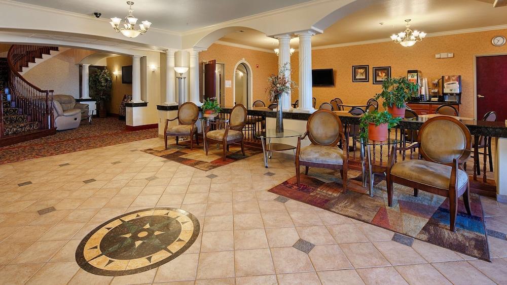 Best Western Henrietta Inn & Suites photo 2