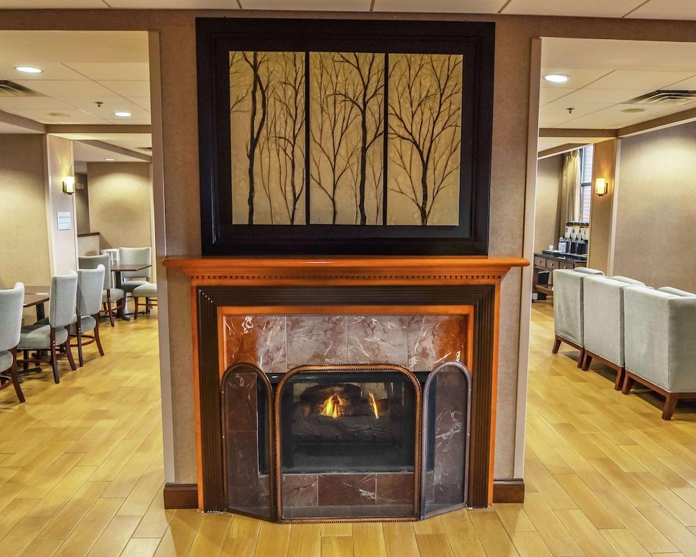 Hampton Inn Ft Payne photo 2