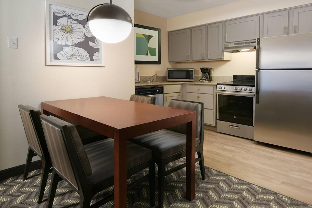 Residence Inn by Marriott Addison photo 6