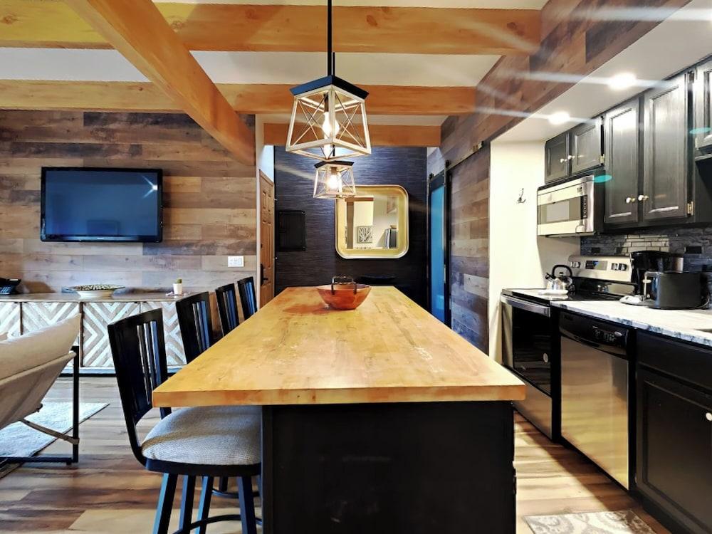 The Timberline Condominiums photo 33