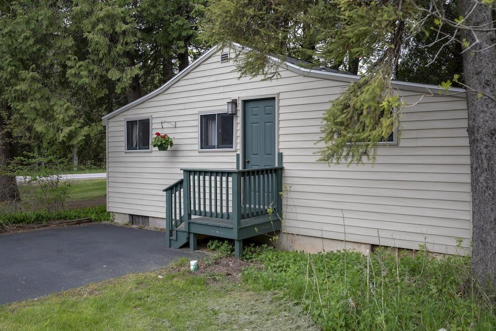 Ridges Inn & Suites photo 47