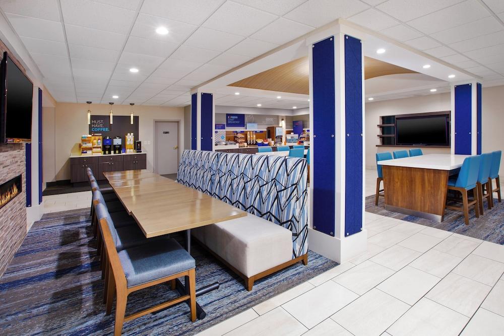 Holiday Inn Express & Suites Kent - University Area by IHG photo 42
