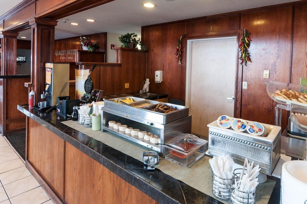Quality Suites Albuquerque Airport photo 34