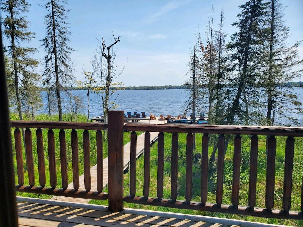 Aqua Log Cabins Resort photo 33