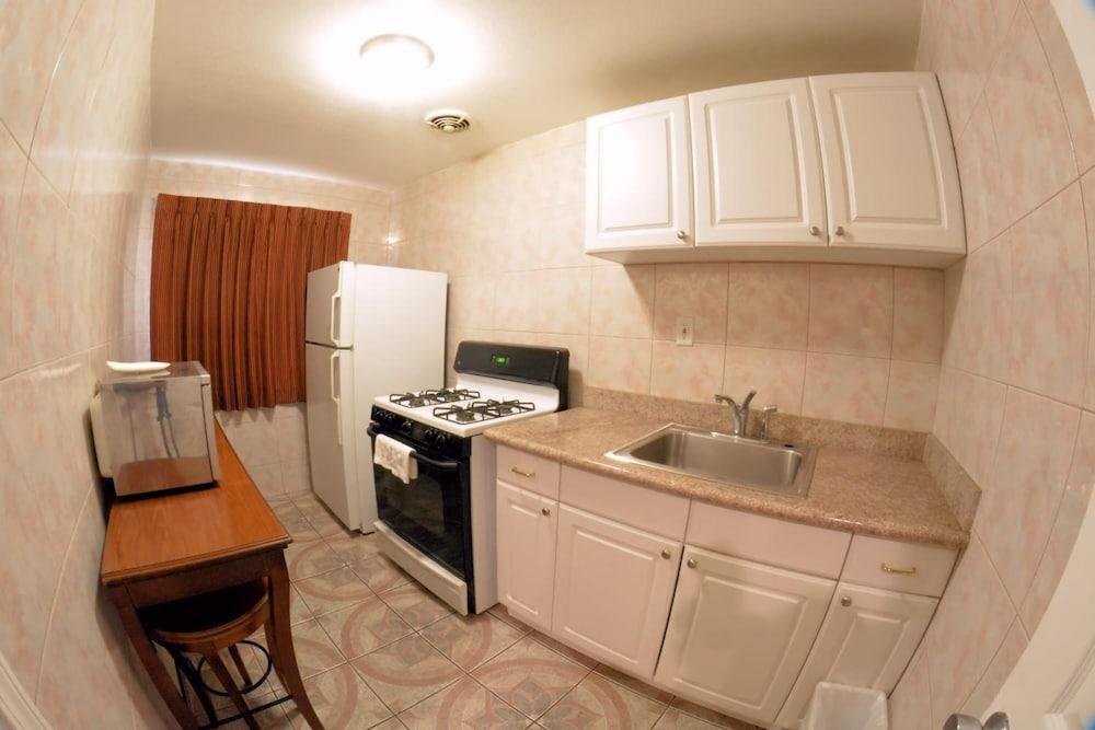 Palace Inn Oxnard photo 35