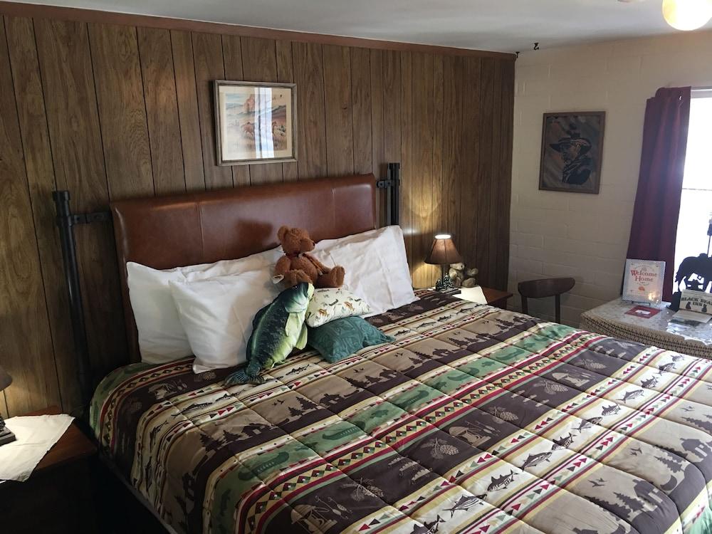 Black Bear Inn photo 82