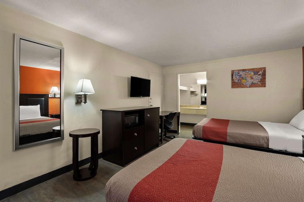 Econo Lodge Yemassee photo 22