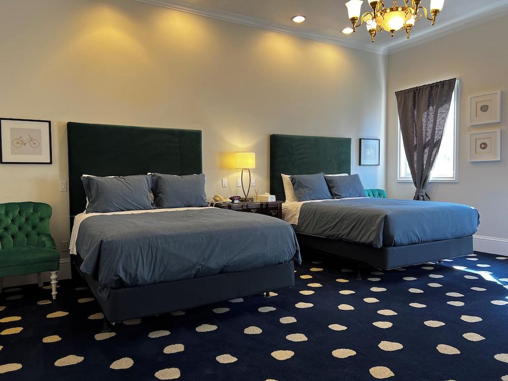 The Sterling Hotel photo 16