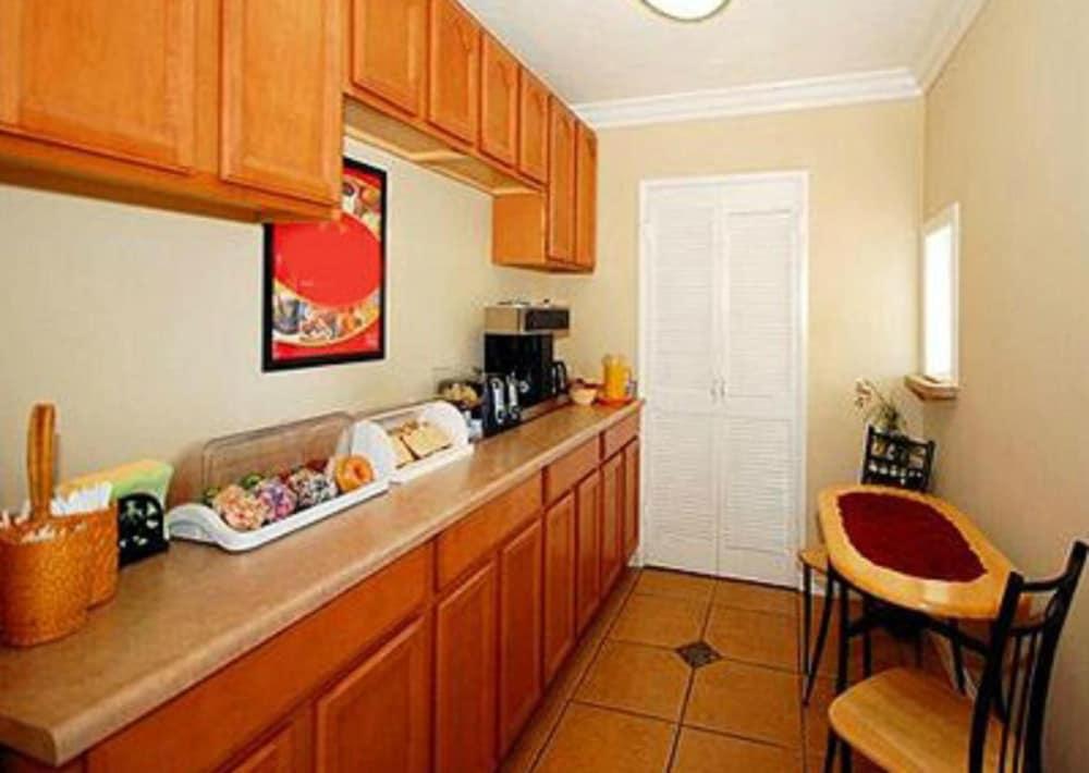 Escondido Lodge photo 22