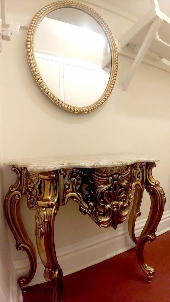 Historic Whiting Hotel Suites photo 92