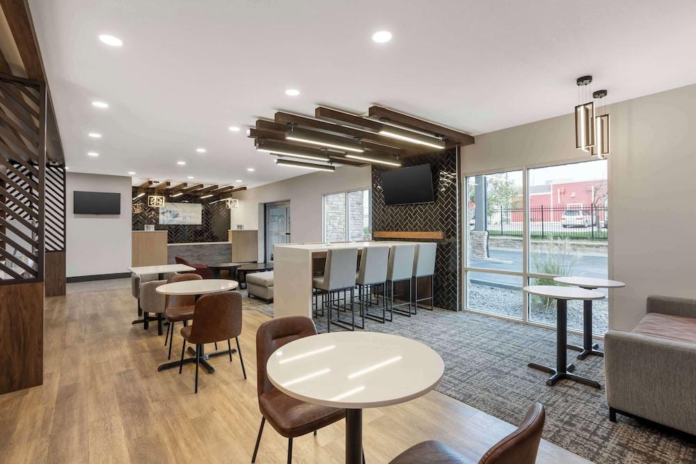 Best Western Plus Columbia Inn photo 15