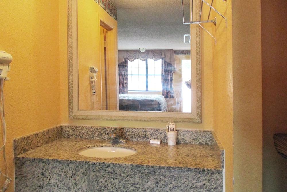 Budget Inn of Jasper photo 15