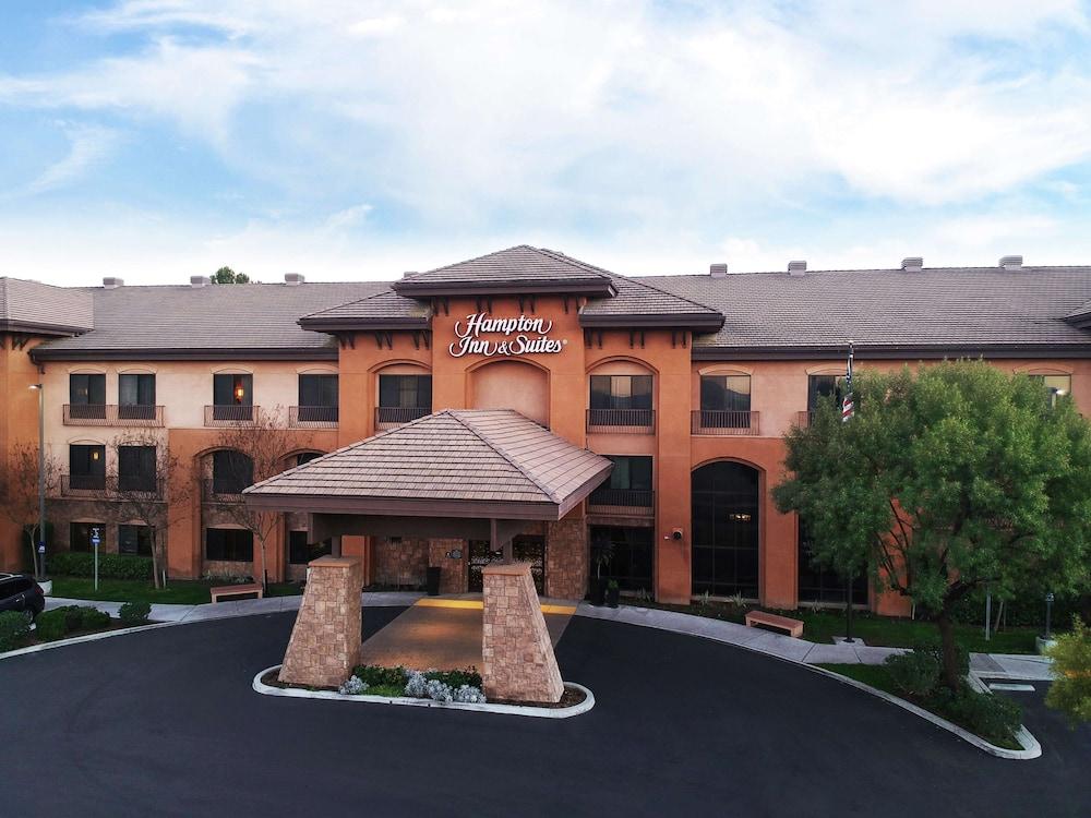 Hampton Inn & Suites Temecula photo 1