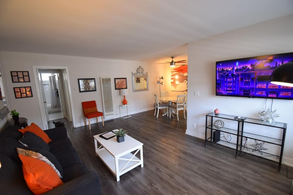 Boutique Hollywood photo 17