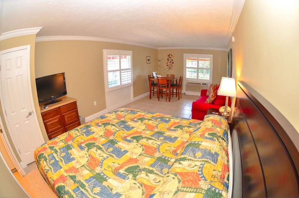 Gulfcoast Inn Naples photo 4
