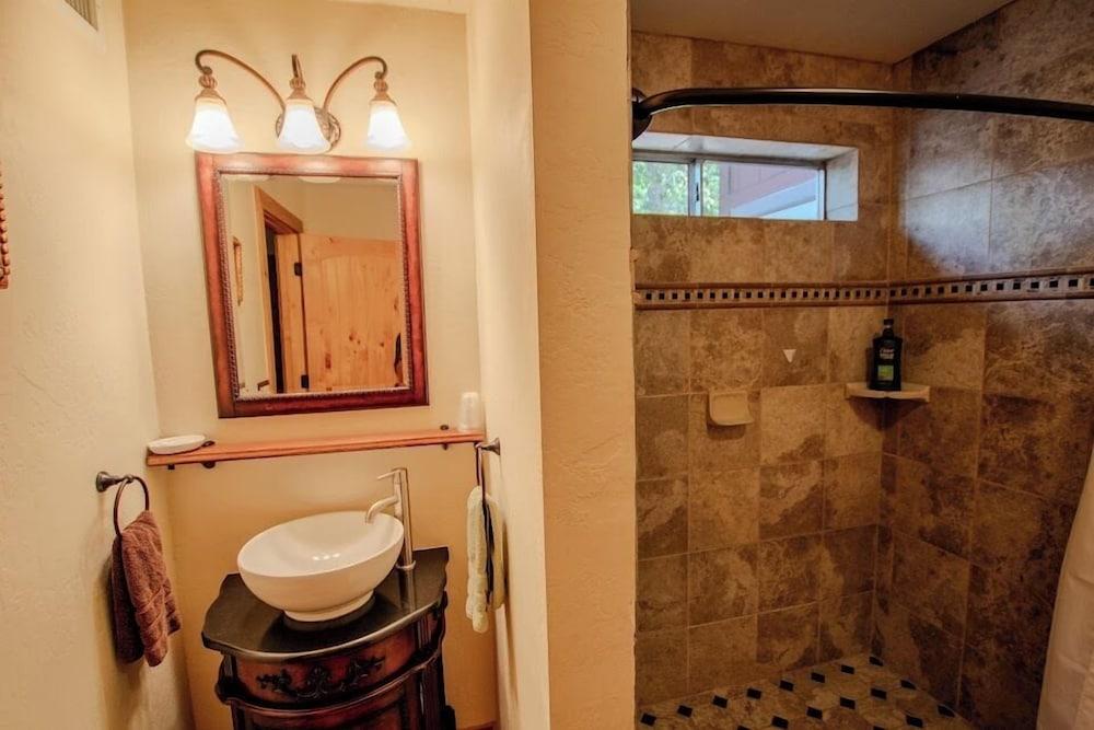 Beeline Guest House photo 29