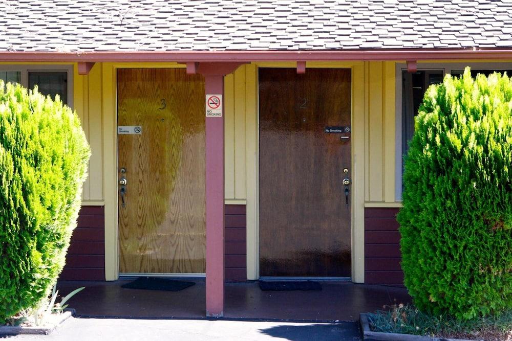 Melody Ranch Motel photo 50