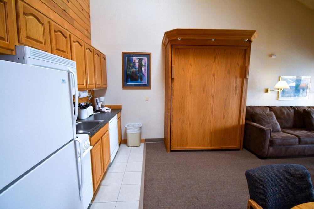 Inn at SilverCreek photo 13
