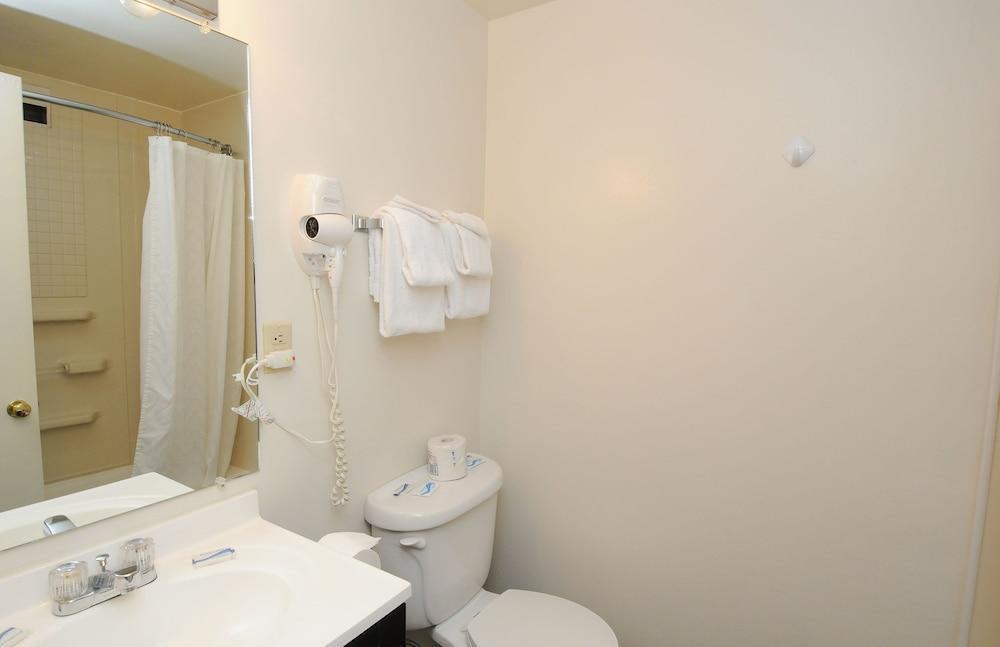 Aiken's Lodge photo 24