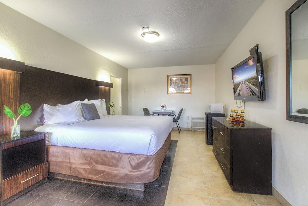 La Bella Oceanfront Inn photo 6