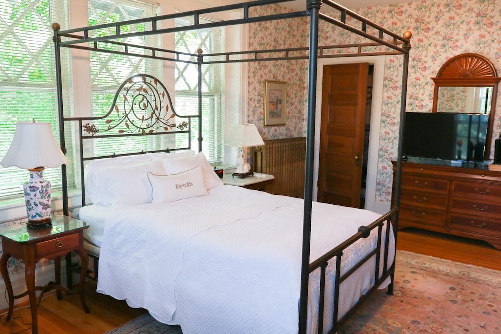 The Shaffner Inn photo 9