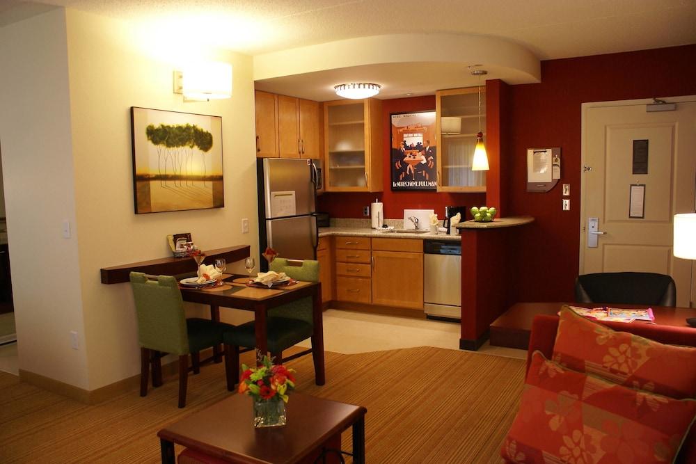 Residence Inn by Marriott Pittsburgh Monroeville/Wilkins photo 24
