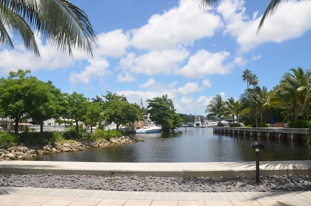 Riviera Luxury Living at River Oaks Marina and Tower photo 19