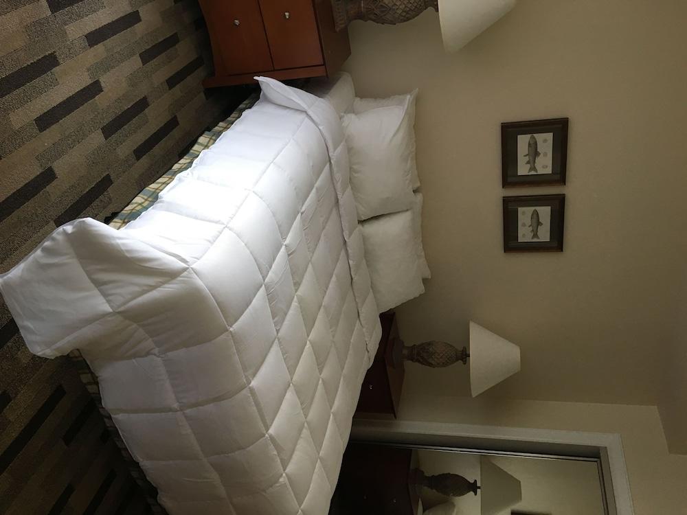 Kemah Boardwalk Inn photo 24
