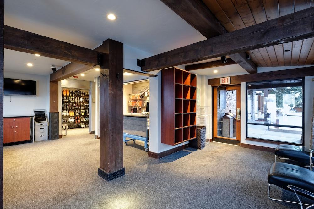 The Crestwood Condominiums photo 91