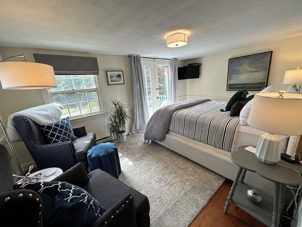Inn at Perkins Cove photo 23