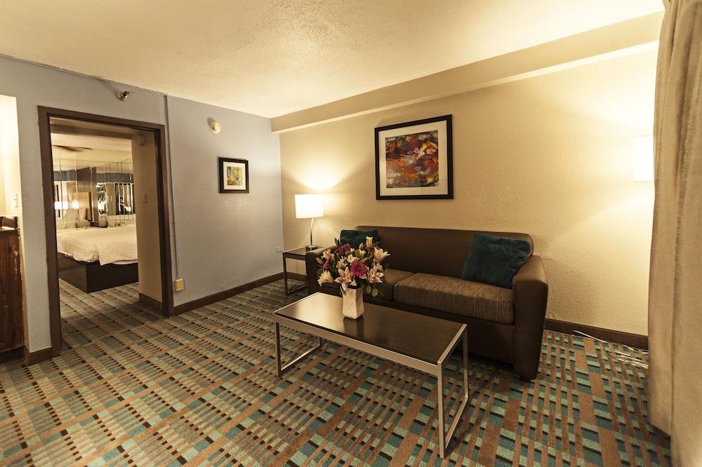 Studio 6 Amarillo, TX – West Medical Center photo 36