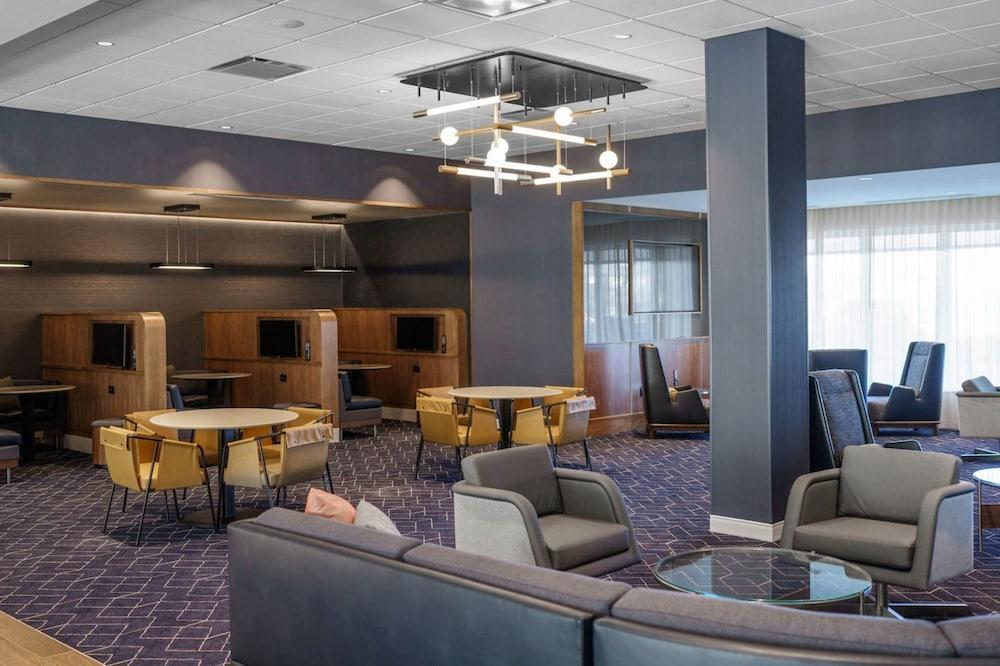 Courtyard by Marriott Huntsville-Madison photo 2