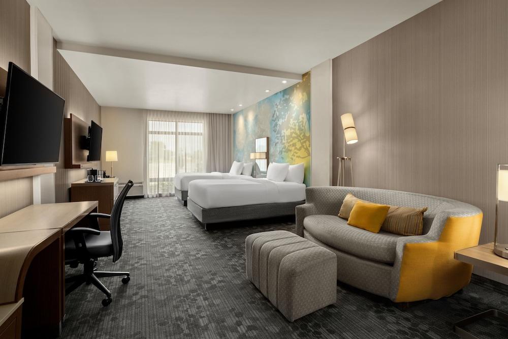 Courtyard by Marriott Omaha East/Council Bluffs, IA photo 16