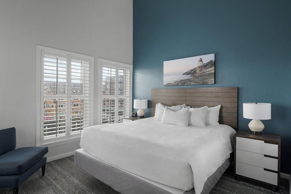 Club Wyndham Newport Onshore photo 11