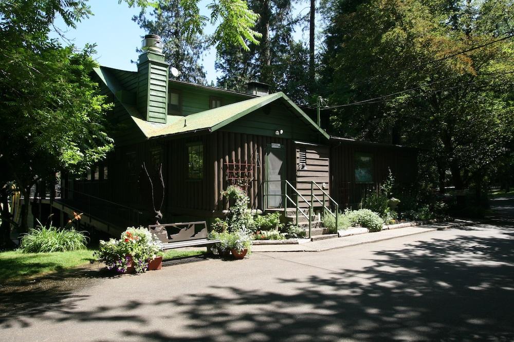 Morrison's Rogue River Lodge photo 59