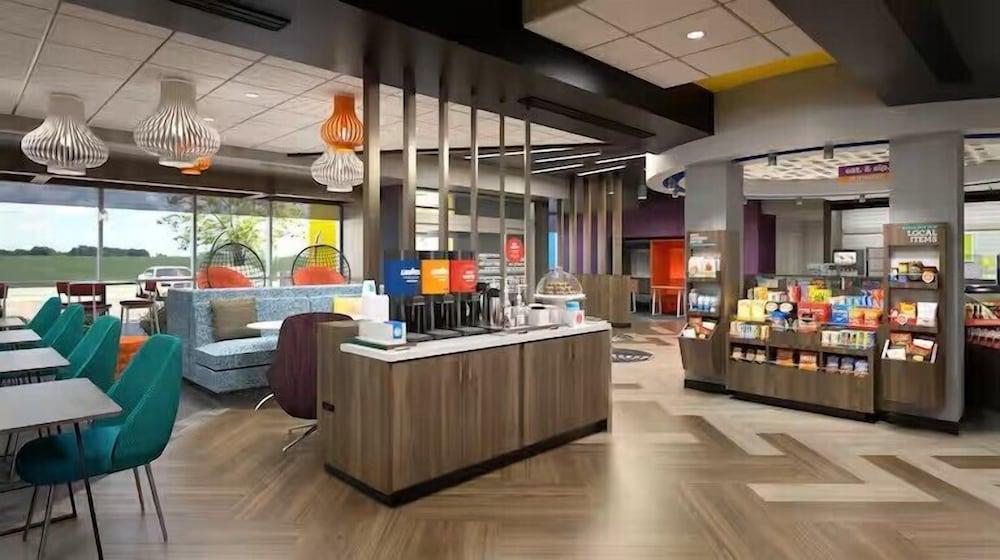 Tru By Hilton Brunswick photo 3