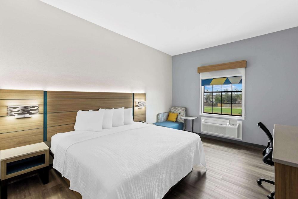 Sonesta Essential Beaumont photo 8