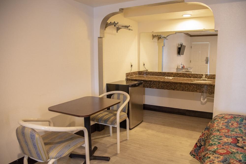 Starlight Inn La Brea photo 33