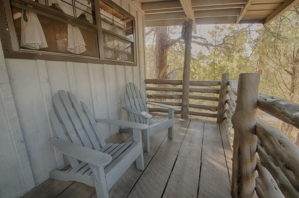Bear Creek Motel And Cabins photo 44